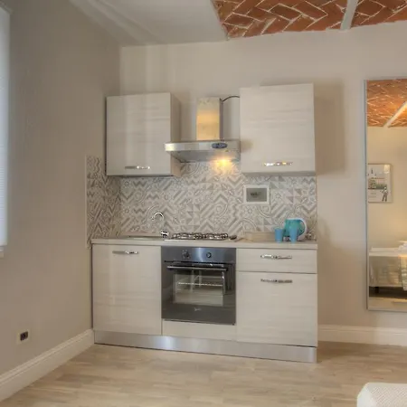 Apartament 77 Pistoia